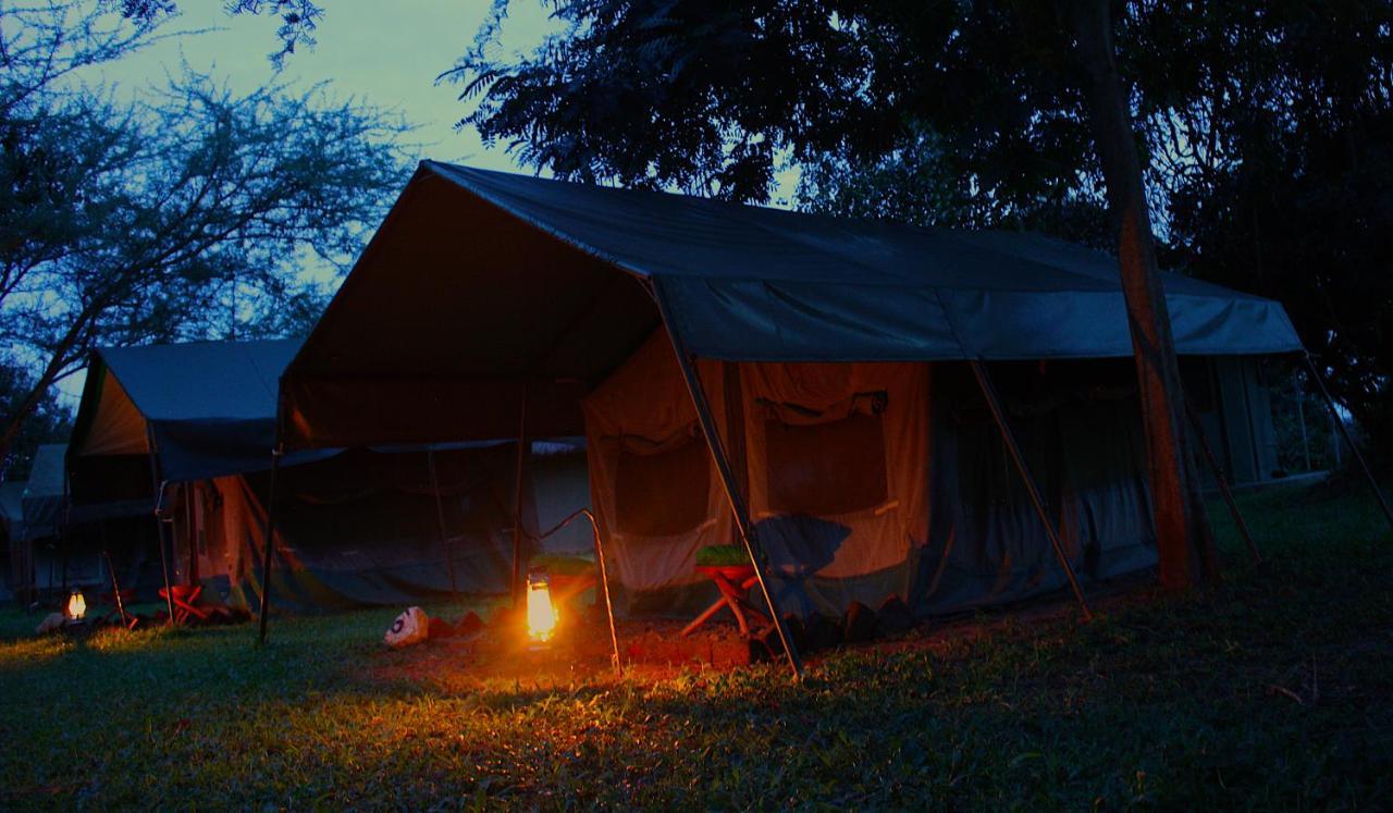 מלון Paraa Red Chilli Rest Camp מראה חיצוני תמונה